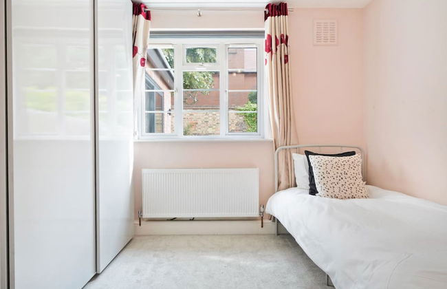 The Wimbledon Hideaway - Glamorous 3bdr House With Garden - Foto 10