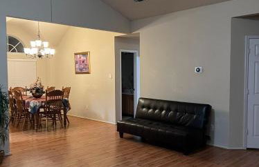 Comfy 3-Bedroom Home in Arlington - Foto 34