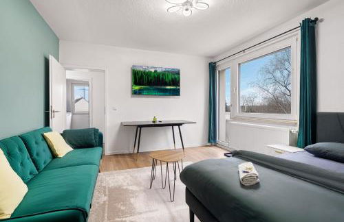 Smart Home - Near Essen, Oberhausen, Bottrop - Perfect for 6 Guests! Balcony - Netflix - Smart TV - Foto 5