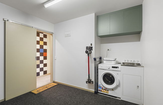 Super Chic Apt nr Albany Mall - Carpark - Foto 27