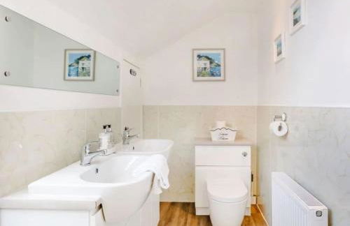 Tigh Na Mhor , Hot Tub , Games Room , 5 Bedroom ,Sleeps 13 , Large Villa - Photo 20