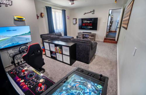 Harmony Hill Stylish 4bd Mountain Retreat, Hot Tub, Games - Foto 14