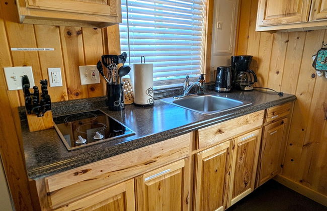 Yellowstone's Treasure Cabins - Photo 62