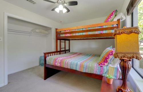 Waterfront Lake Travis Luxury Home with Large Deck! - Foto 25