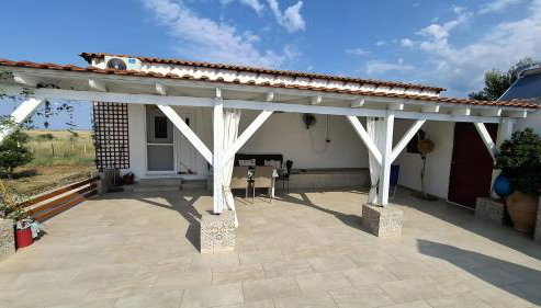 Sea and Garden House - Photo 3