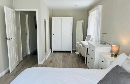 Fabulous Beach Front Holiday Location - Pass the Keys - Photo 48