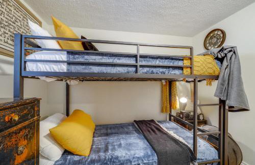 Walk to Dtwn Fayetteville Family Home with Fire Pit - Foto 19