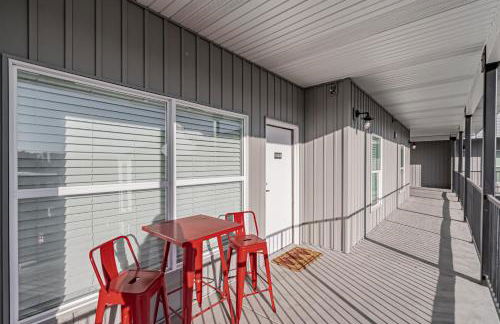 Bringham's Mill Apartments Perfect for Groups Full Kitchen Gym and Free Parking - Photo 19