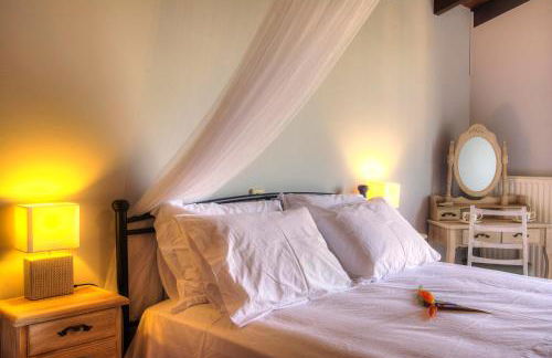 The Red Bougainvillea Apartments - Foto 9