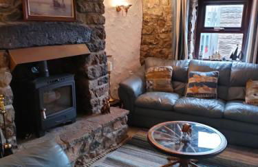 Fishermen's cottage with log burner, 2 bathrooms & sea views from garden terraces - Foto 7