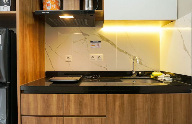 Comfortable Design 1BR Apartment Ciputra International Puri - Photo 8