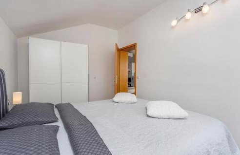 Beautiful Home In Matulji With Wifi - Foto 24