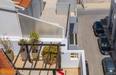 Aris Studios - Photo 1