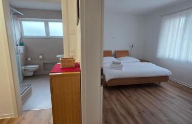 Seven Days Home - Foto 2