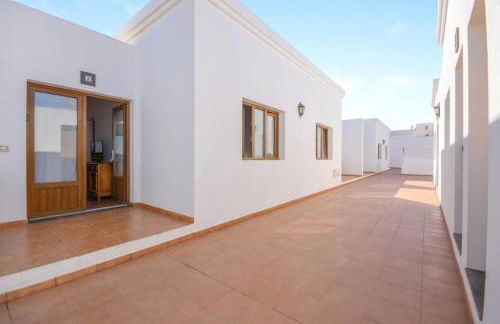 APARTAMENTOS FLOR - Foto 2