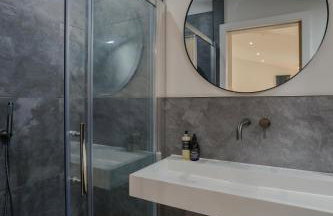 Old Church Apartment 5 private parking - Foto 19