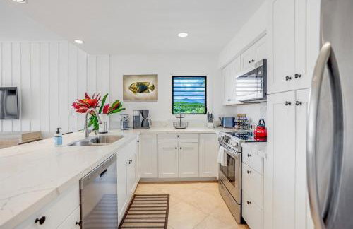 Honu He'e Nalu - The Surfing Turtle - Ocean & Beachfront! Stunning Views! - Foto 5