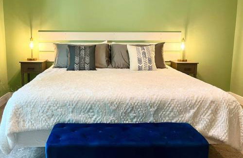 Sweet Stay with fully fenced yard - Foto 11