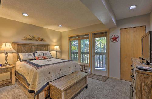 Creekside Frisco Condo with Views and Pool Access! - Foto 10