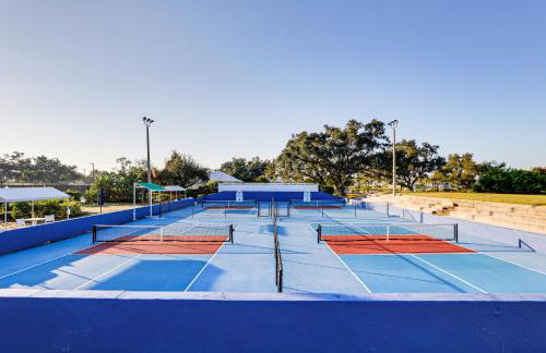 6 Mi to Caspersen Beach! Country Club Condo - Foto 34