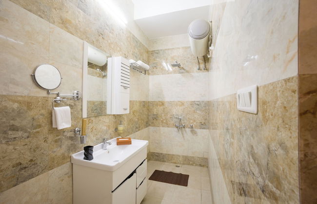 Alaya Stays 5 BHK Pet friendly with pvt pool - Ashirwad Farms - Foto 30