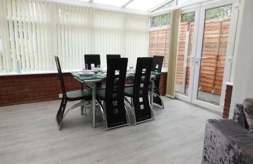 Stylish 3 Bedroom House Near NEC, City Centre - Foto 12