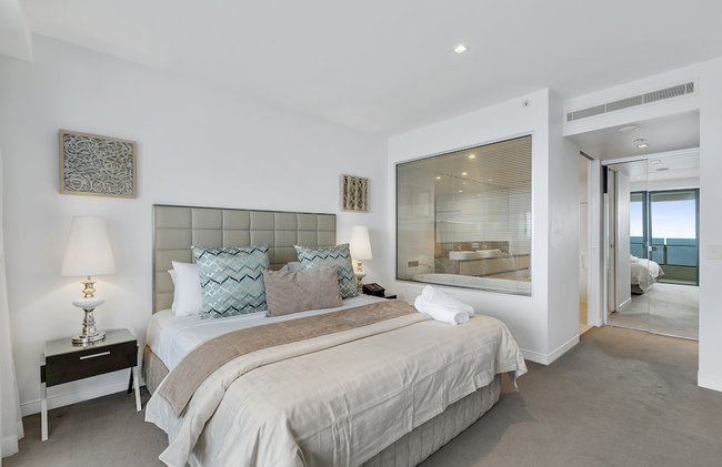 Soul Beachfront Apartments - HR Surfers Paradise - Photo 4