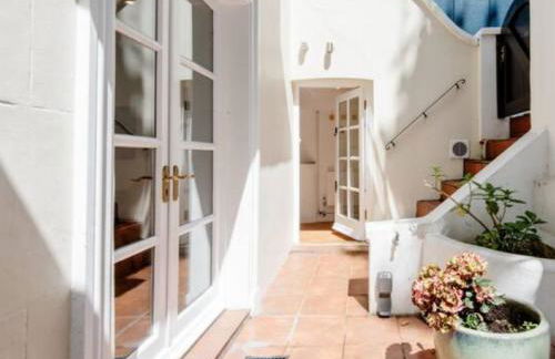 Well-Positioned Studio Flat - Foto 14