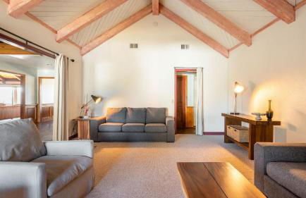 Cathedral by AvantStay Charming Secluded Estate w Sauna Pool Table Views of the Rolling Hills - Foto 36