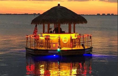 Bay Breeze Bliss-Hot Tub, Bar and Canal 5mi to Beach - Foto 54