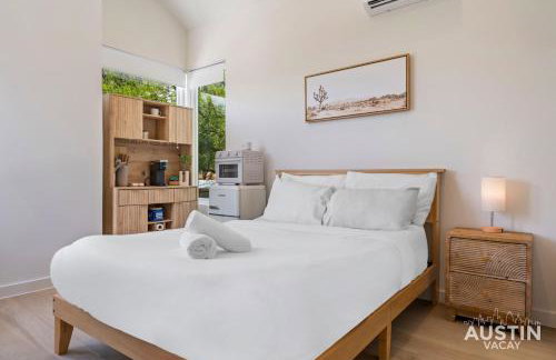 1BA East ATX StudioTX w Kitchenette Deck near UT and Lady Bird by Austin Vacay - Foto 1
