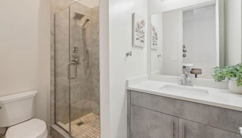 Chic Modern Loft Prime Location No 302 - Foto 2, towels, Shower