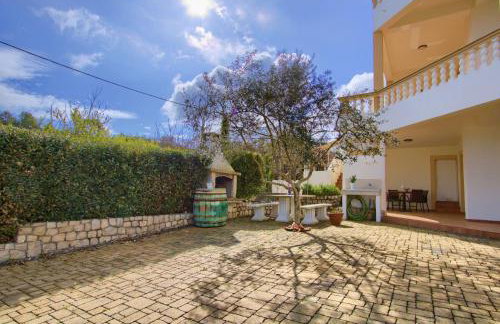 Sunshine Place by the beach - Photo 12