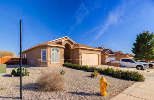Fire Pit, Pets Welcome Home 4 Mi to Dtwn Carlsbad - Foto 25