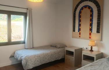 Sunny Relaxing Penthouse Costa Brava, Sea & Mountain Views, Huge Terrace, Fiber 1GB - Foto 8