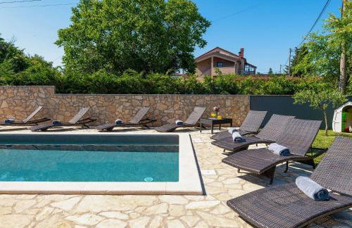 Haustierfreundliche Villa mit Privatpool, Panoramablick und freien Eintritt ins Ferienresort Lanterna - Foto 36