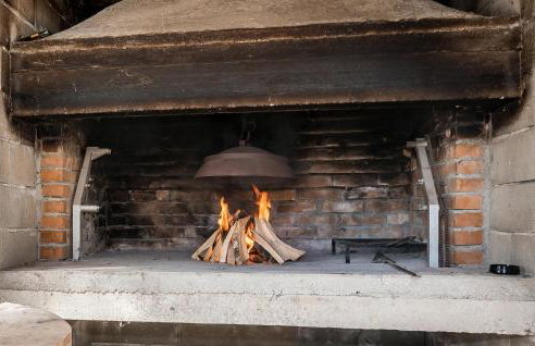 Awesome Home In Tinj With Jacuzzi - Photo 13