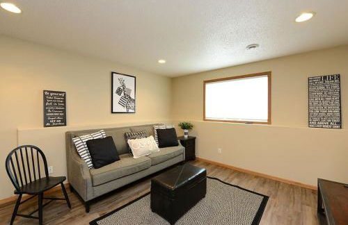 Updated Twin Home near Sanford Medical Center - Foto 16