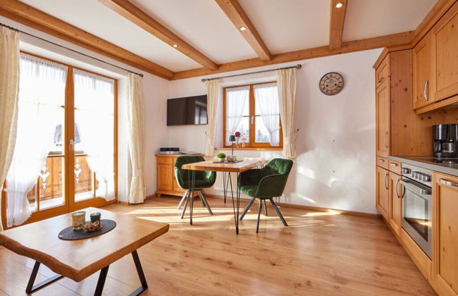 Holiday Apartment "wetterstein" - Foto 8