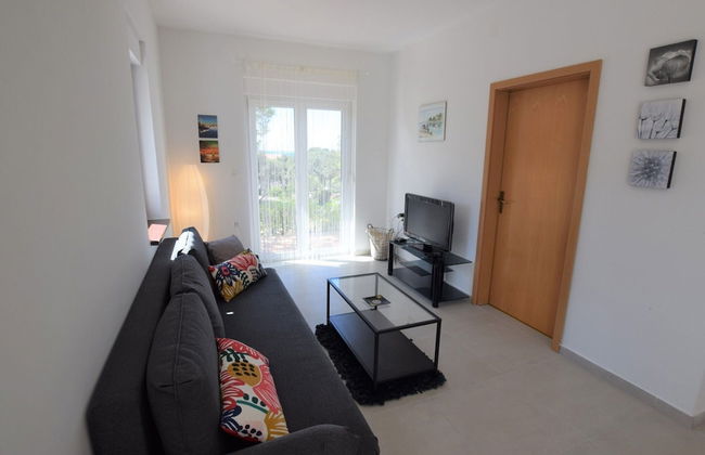 Holiday House in a Quiet Area Near the Sea, Private Garden, Terrace and BBQ - Foto 9