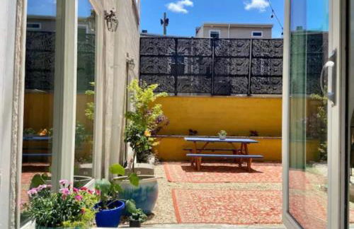 Spacious Oasis - Parking, Private Patio & Roofdeck - Foto 11