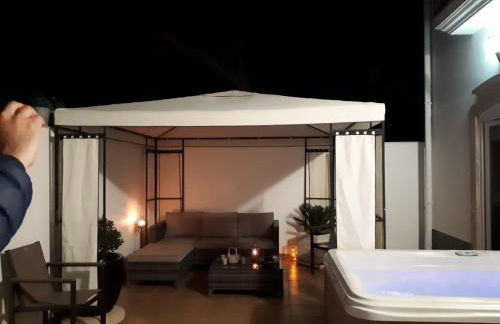 Charming Luz House - T2 apartment with jacuzzi - Foto 36