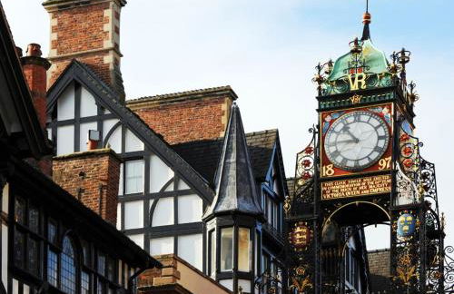 The Chester Nook - Handbridge Home with Parking - Photo 23