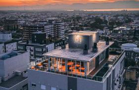 Apê elegante, terraço Lindo e ótima localização - Foto 26