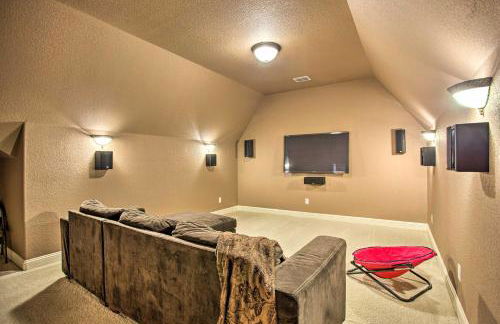 4 Mi to Grapevine Lake Texas Home with Media Room - Photo 15