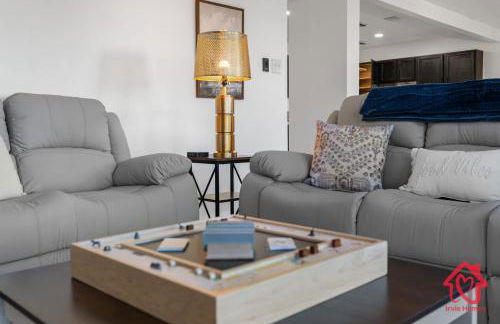 Georgian Oasis with Private Pool - An Irvie Home - Foto 38