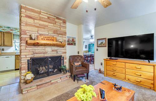 10 Mi to Show Low Pinetop-Lakeside Family Cabin! - Foto 7