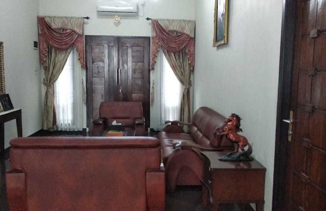 Aldeoz Palembang City Villa Sumsel - Foto 9