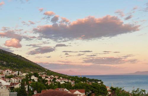 Obala 25, Bol - Photo 28