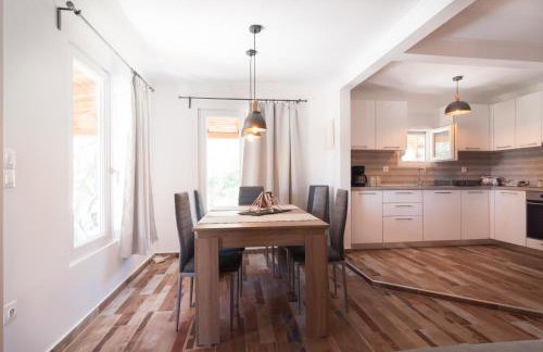 Bill & Eva's precious jewel - Photo 9